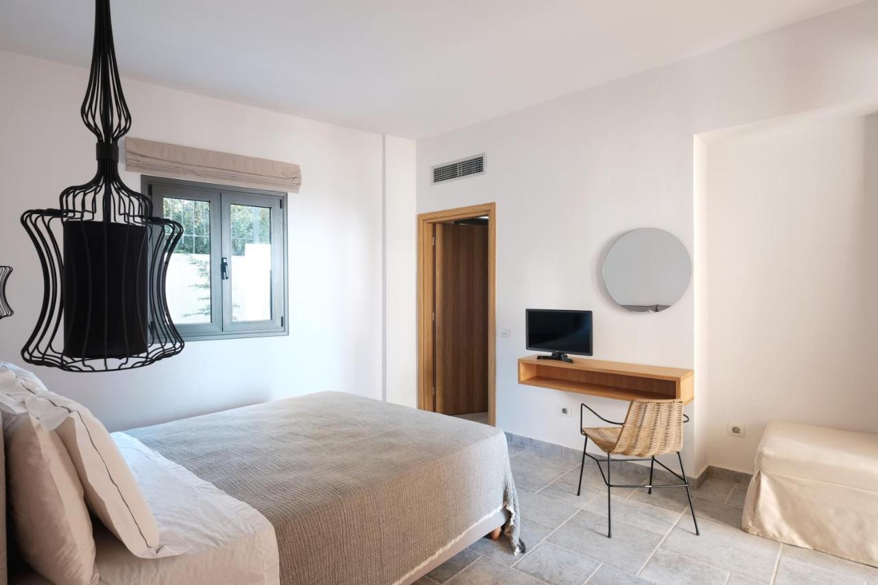 Margo Beach Hotel Гитио Екстериор снимка