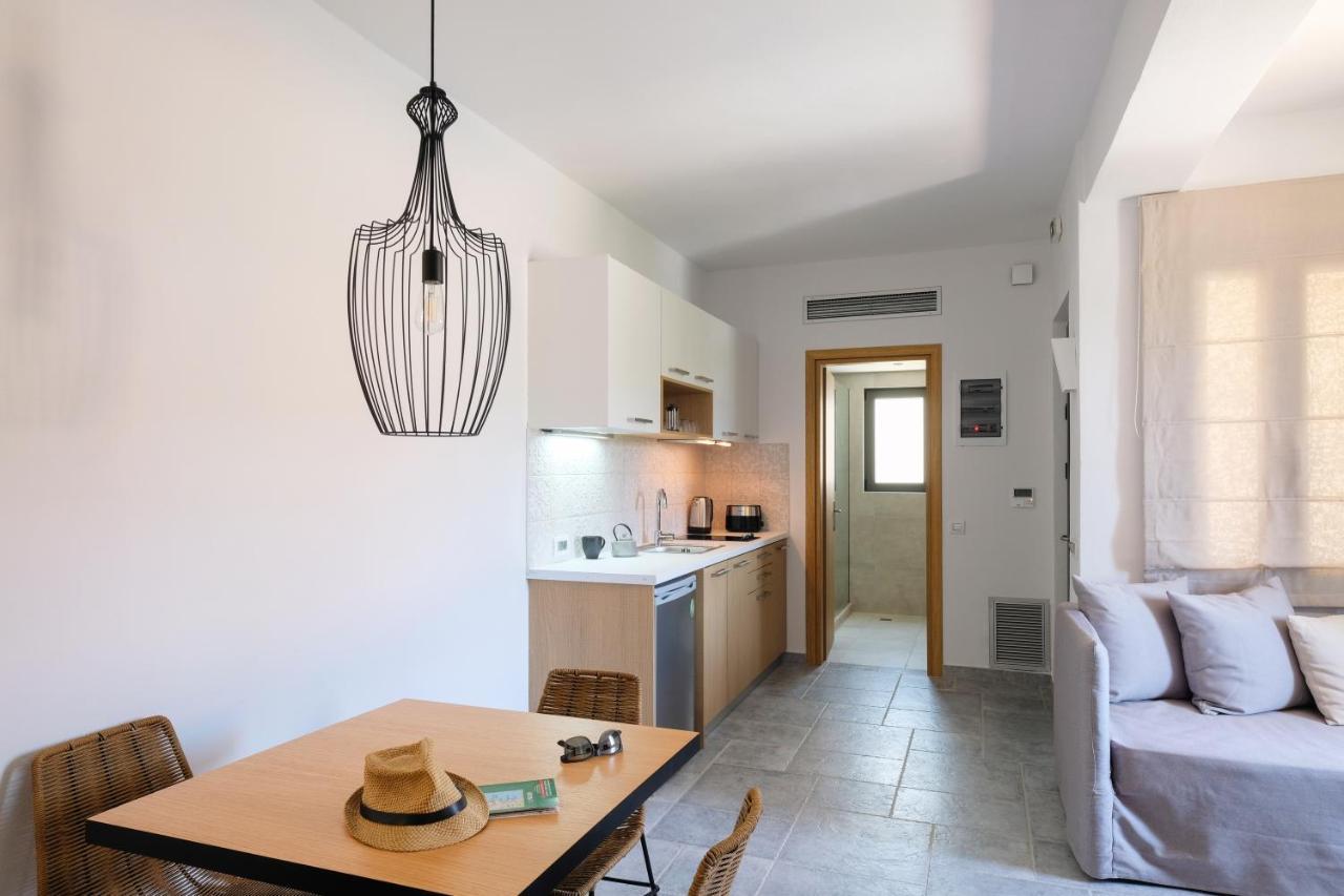 Margo Beach Hotel Гитио Екстериор снимка