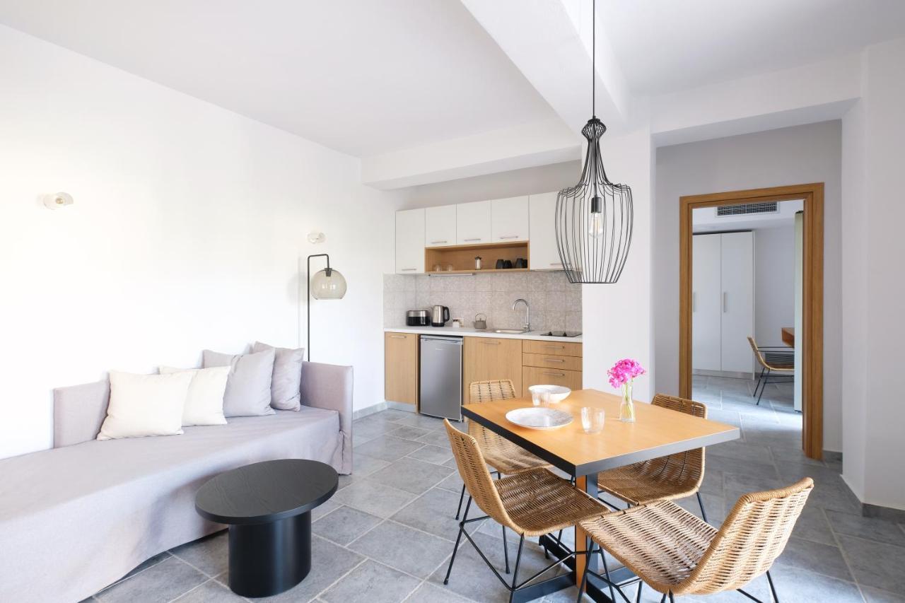 Margo Beach Hotel Гитио Екстериор снимка