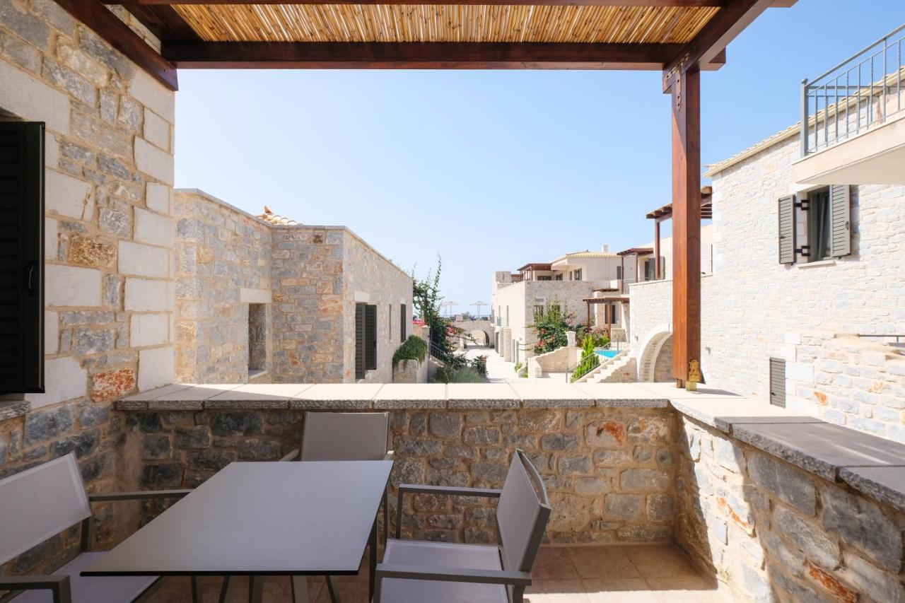 Margo Beach Hotel Гитио Екстериор снимка