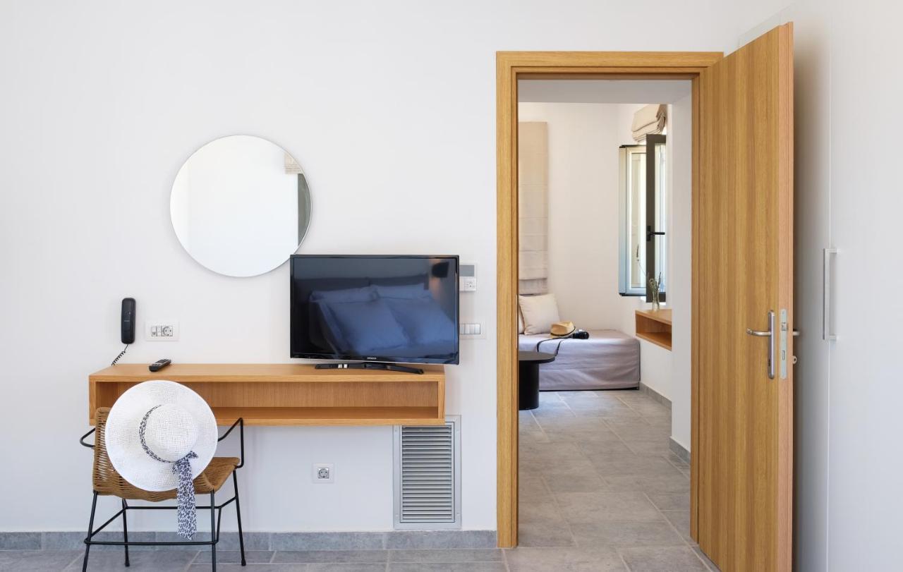 Margo Beach Hotel Гитио Екстериор снимка