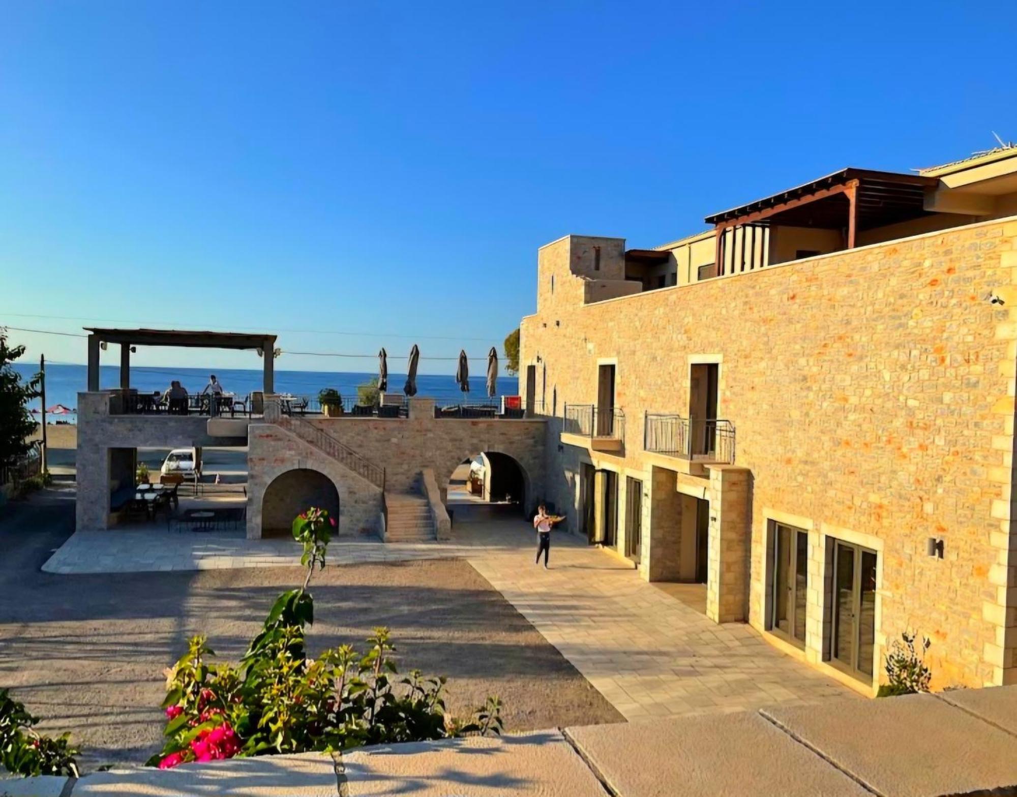 Margo Beach Hotel Гитио Екстериор снимка